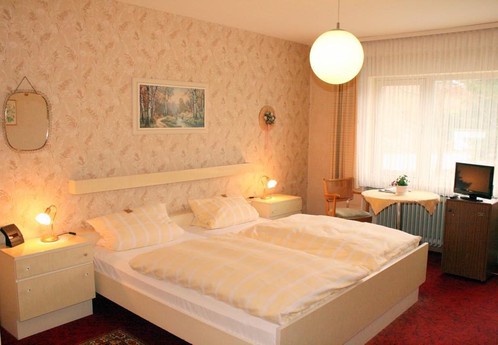 Hotel Haus Hellhohl Garni Brilon Chambre photo